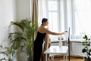 Success at Home: How Independent Women Are Making Money Online