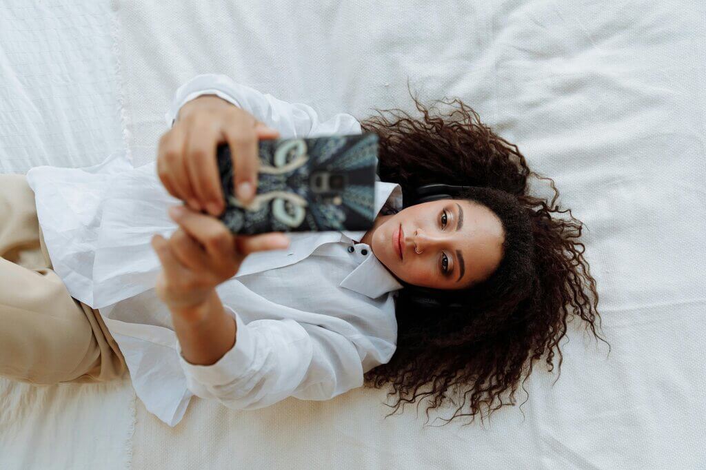 Digital Detox Hacks to Break Free from Information Overload