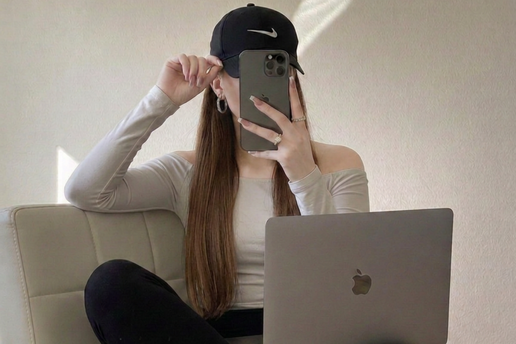 A woman working on social media living on autopilot