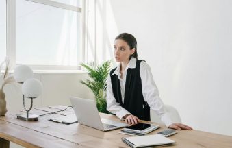 How to Curate a Private, Cozy & Aesthetic WFH Space